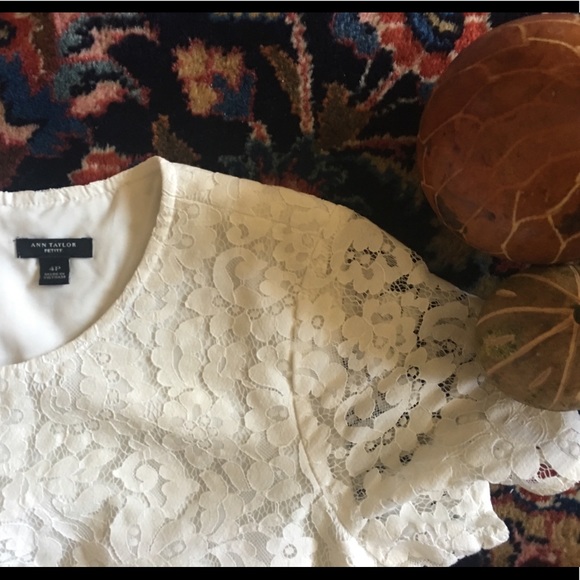 Ann Taylor Dresses & Skirts - 🔥🔥🔥Lace Ann Taylor dress 4P🔥🔥🔥